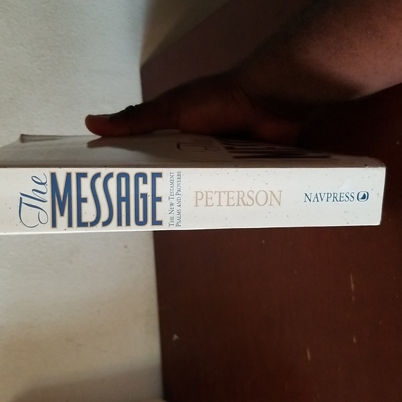 The Message Bible  New Testaments( Original 95 edition) - Picture 3 of 10